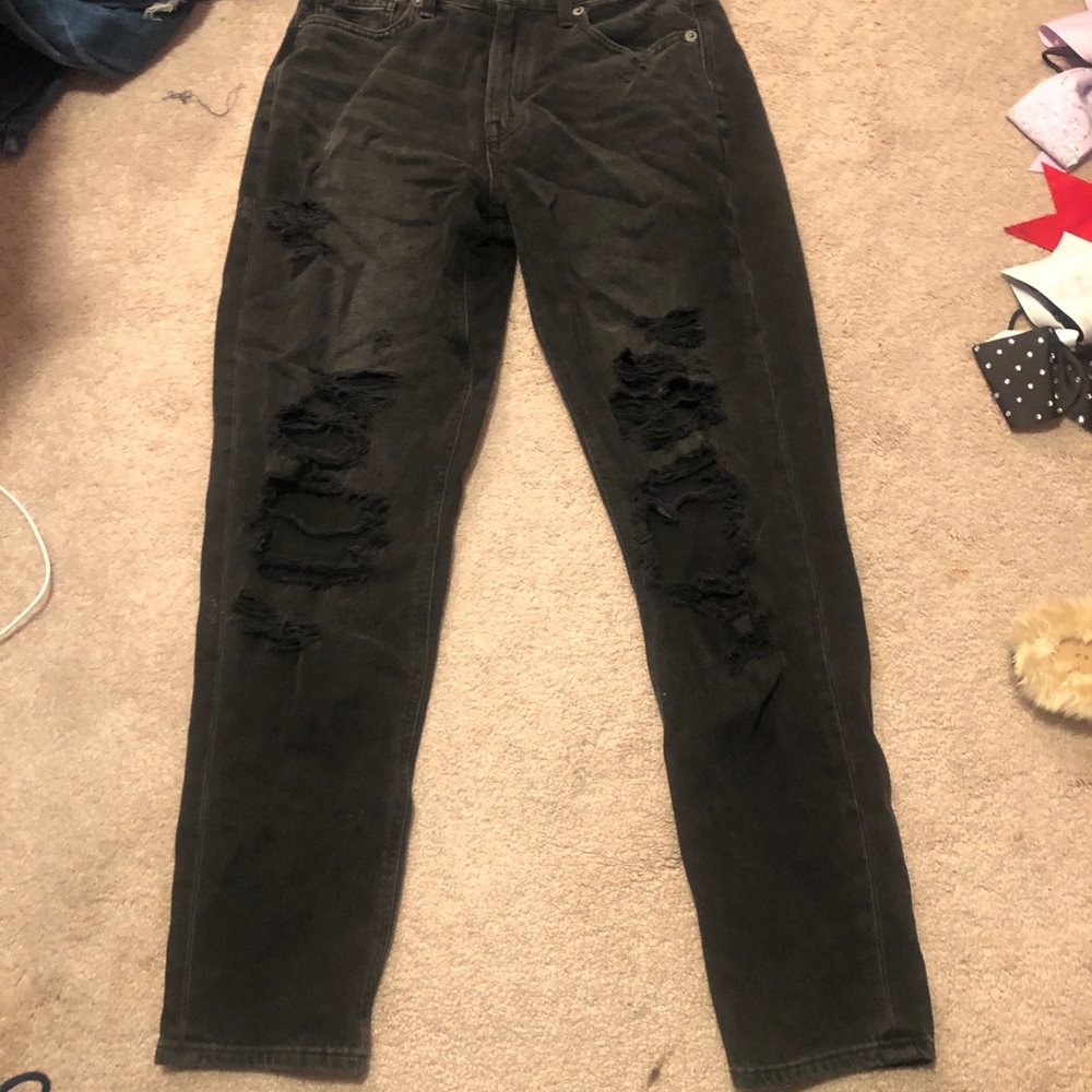 Black distressed mom jeans